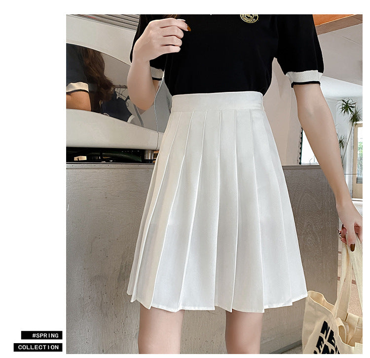 Pleated Pull-On Skirt in White