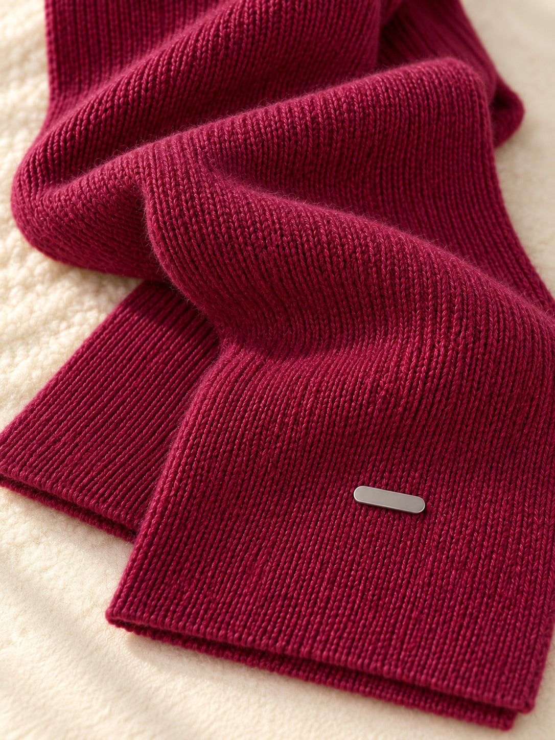 Patterned Knit Winter Scarf in Burgundy (Gold Label), fabric close-up
