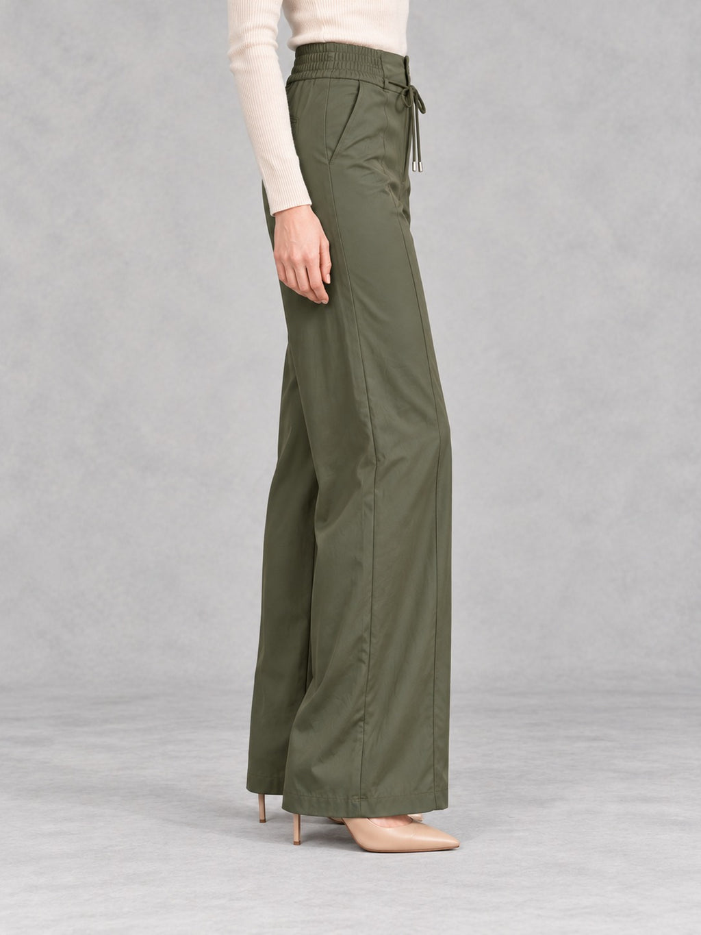 Drawstring Straight-Leg Pants in Green, side view
